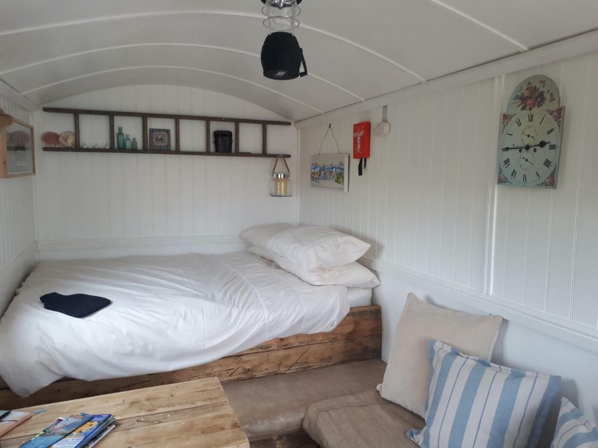 Meadowbeck - Shepherd Huts Fylingdales Kültér fotó